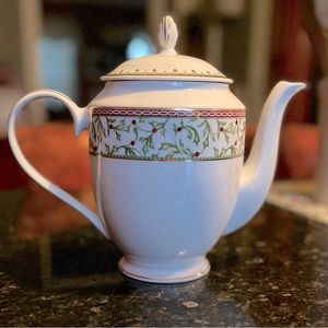 Mikasa Holiday Traditions Coffee Pot